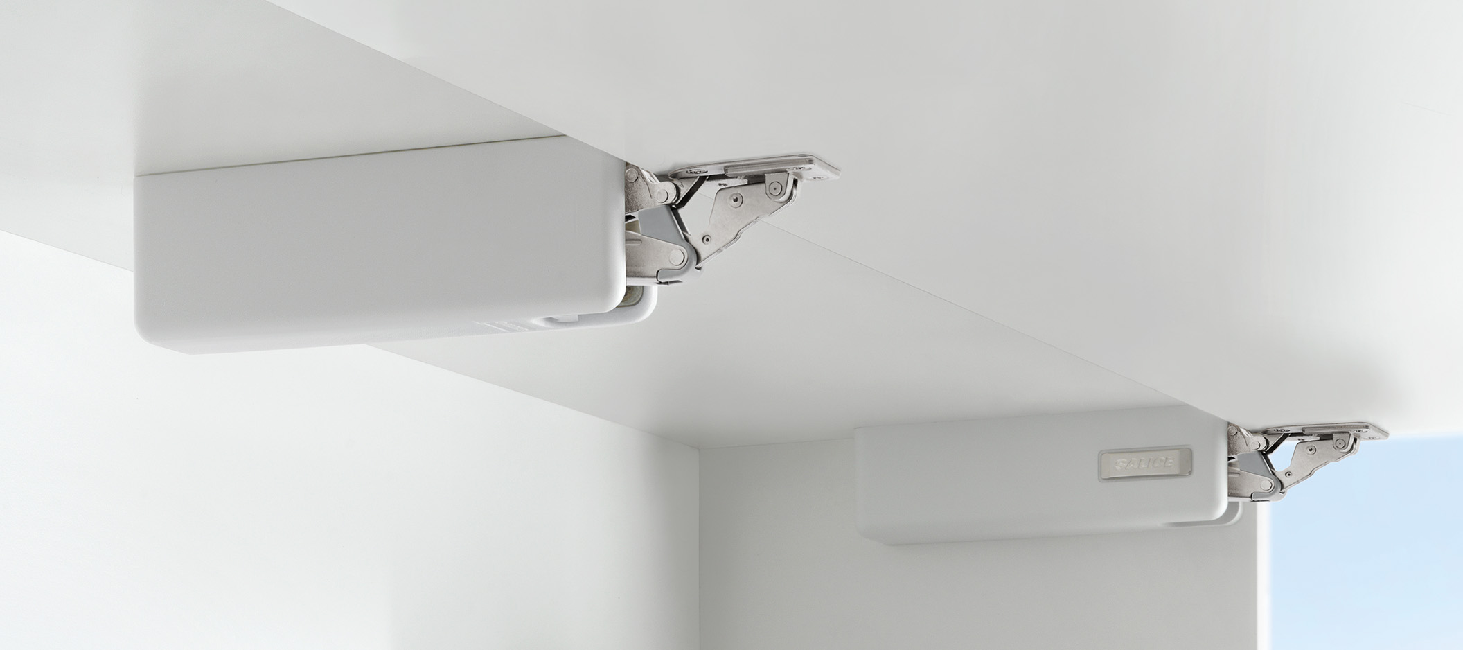 Compactness and elegant design: the lift systems